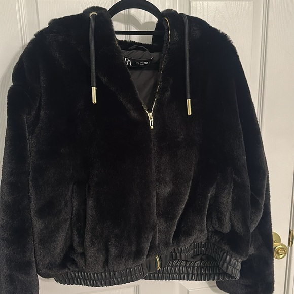 Zara Jacket - Picture 2 of 12